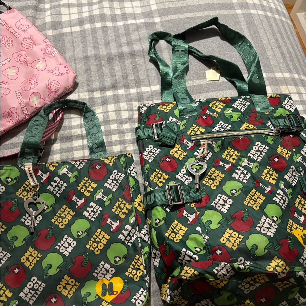 Harajuku Lovers Green and Pink Fashion Bags - Picture 2 of 8